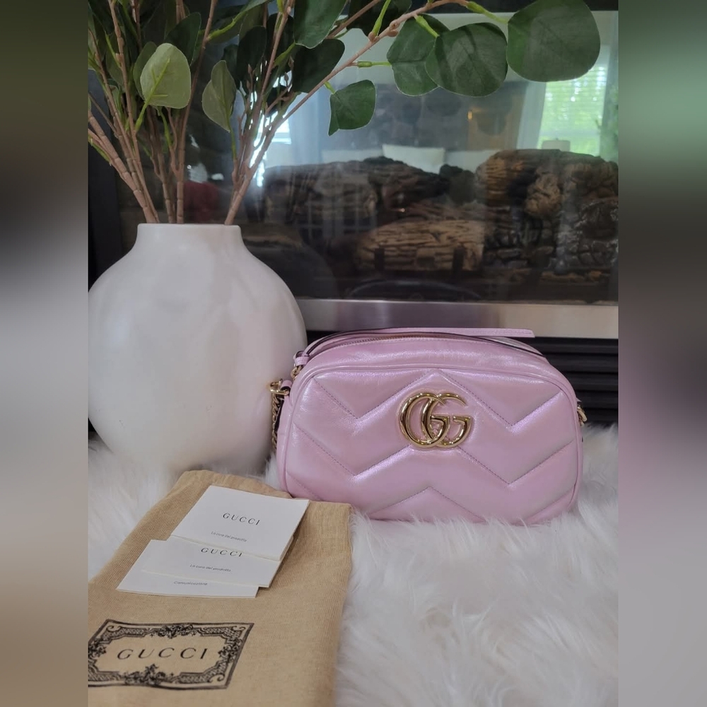 Gucci Pink Iridescent Quilted Padded Leather GG Marmont Small Shoulder Bag NEW